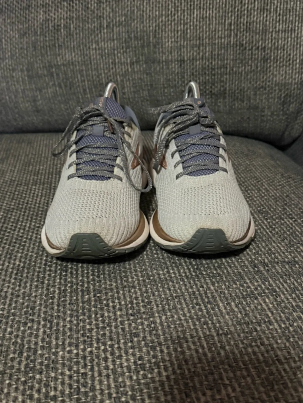 Brooks Revel Shoes Women’s size 9 - Picture 2 of 7